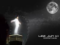 LEE  MooN